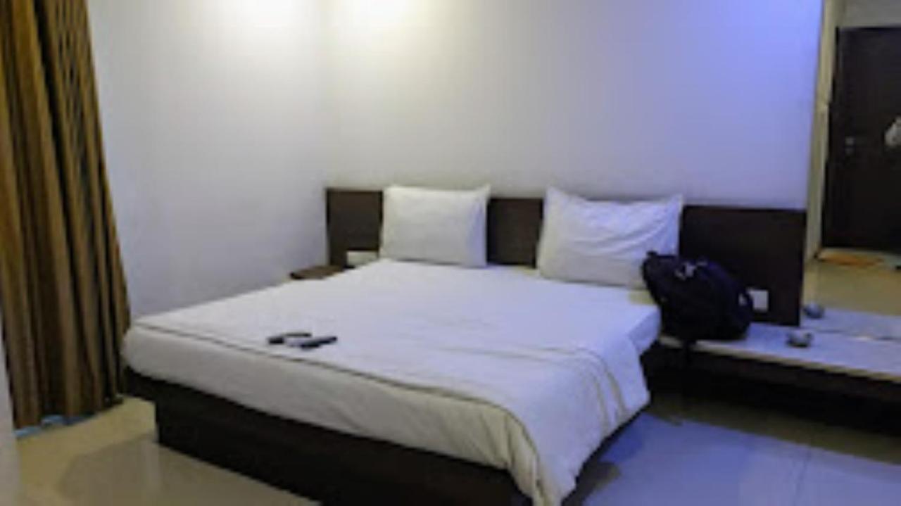 Hotel Sai Saya,Nashik Esterno foto
