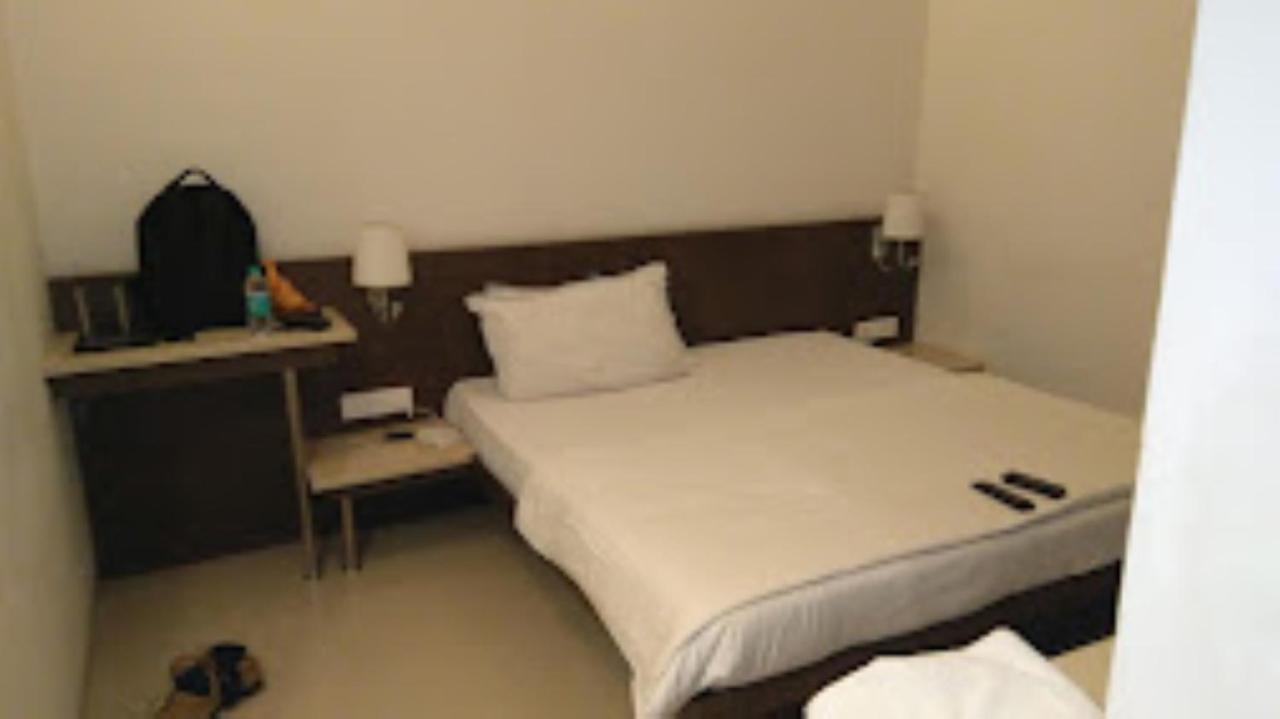 Hotel Sai Saya,Nashik Esterno foto